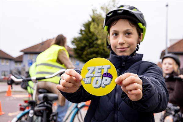 Fietshelm moet goede gewoonte worden