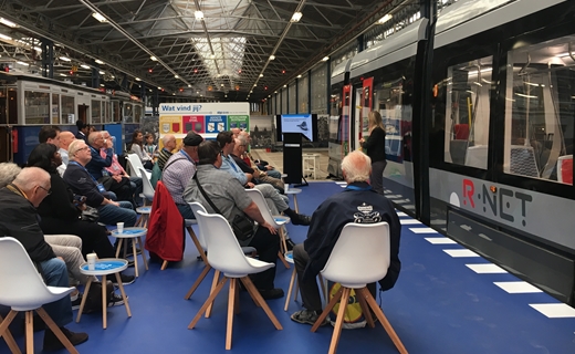Download Veel belangstelling voor model nieuwe 15G tram - Vervoerregio
